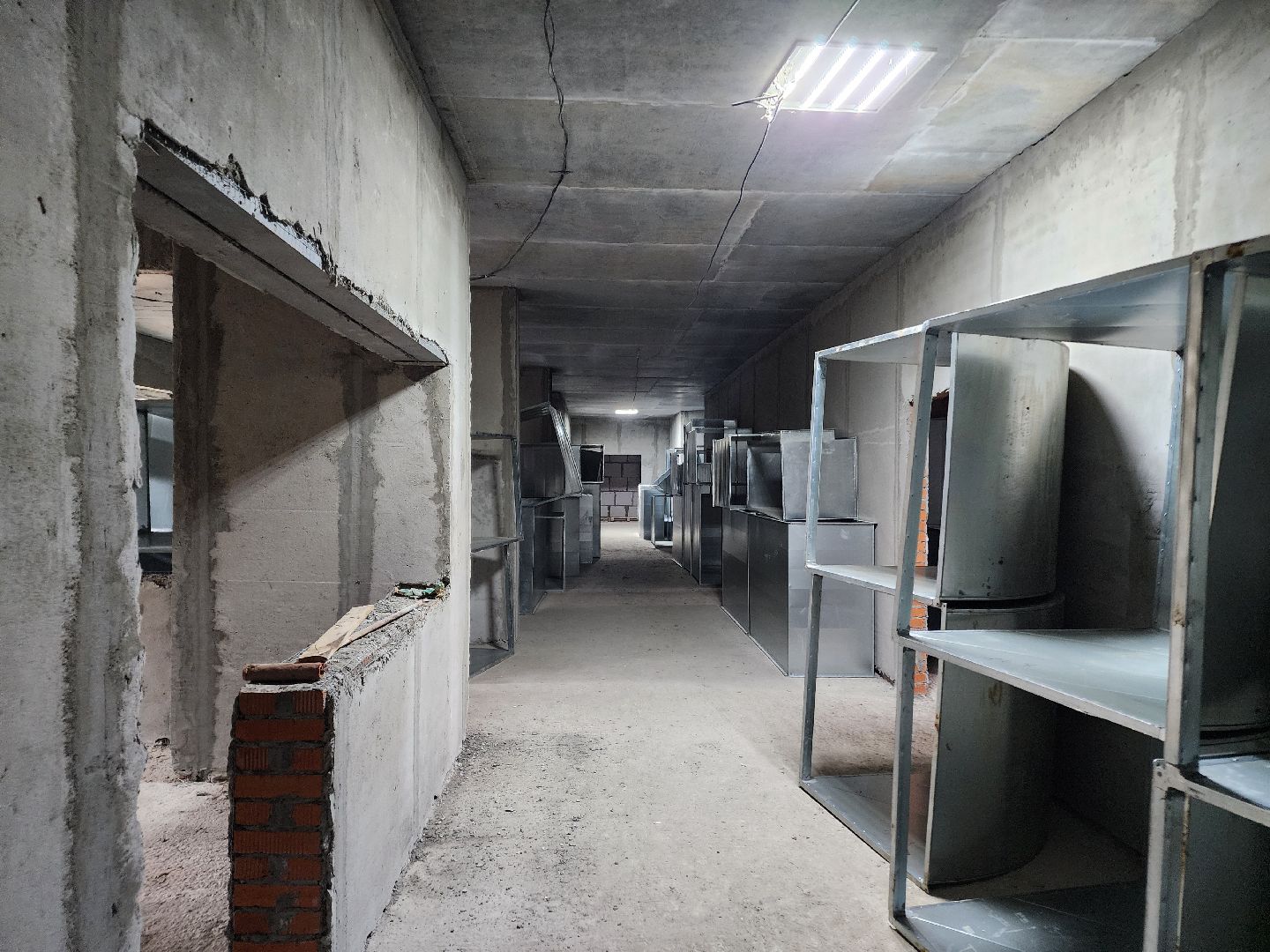 чехов, поселок мещерское, психиатрическая больница, новый лечебный корпус, строительство, реконструкция, монтаж металлоконструкций, пожарная лестница, воздуховоды, система вентиляции, инженерные сети, внутренняя отделка помещений, каменная кладка, перегородки, сварочные работы, нацпроект здравоохранение, госпрограмма московской области,