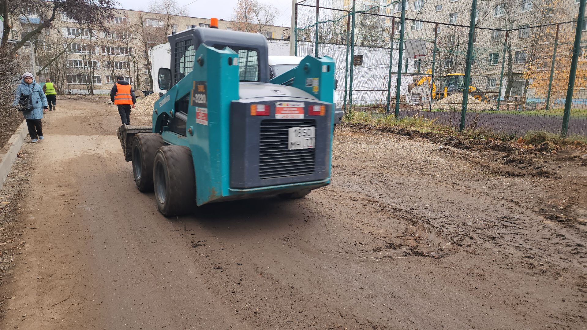 подготовка к асфальтированию, Обустройство пешеходных тротуаров , благоустройство двора, Лобня,