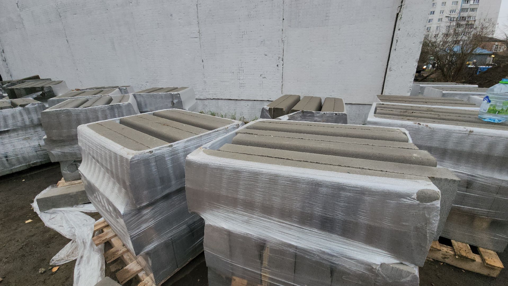 подготовка к асфальтированию, Обустройство пешеходных тротуаров , благоустройство двора, Лобня,