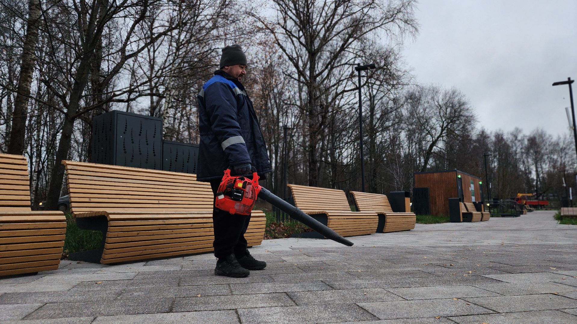 благоустройство,  жкх, уборка, дворник, лосино-петровский, парк,