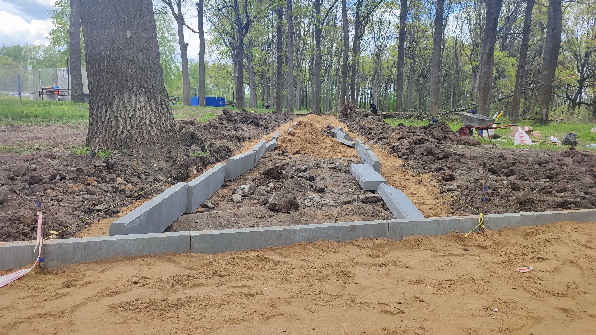 Кашира, Ожерелье, парк, дубовая роща, дорожки, благоустройство