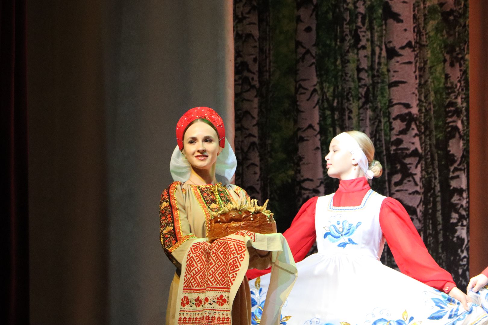 серебряные пруды, центральный дом культуры, золотая осень-2025, день работников сельского хозяйства и перерабатывающей промышленности, награждение аграриев,