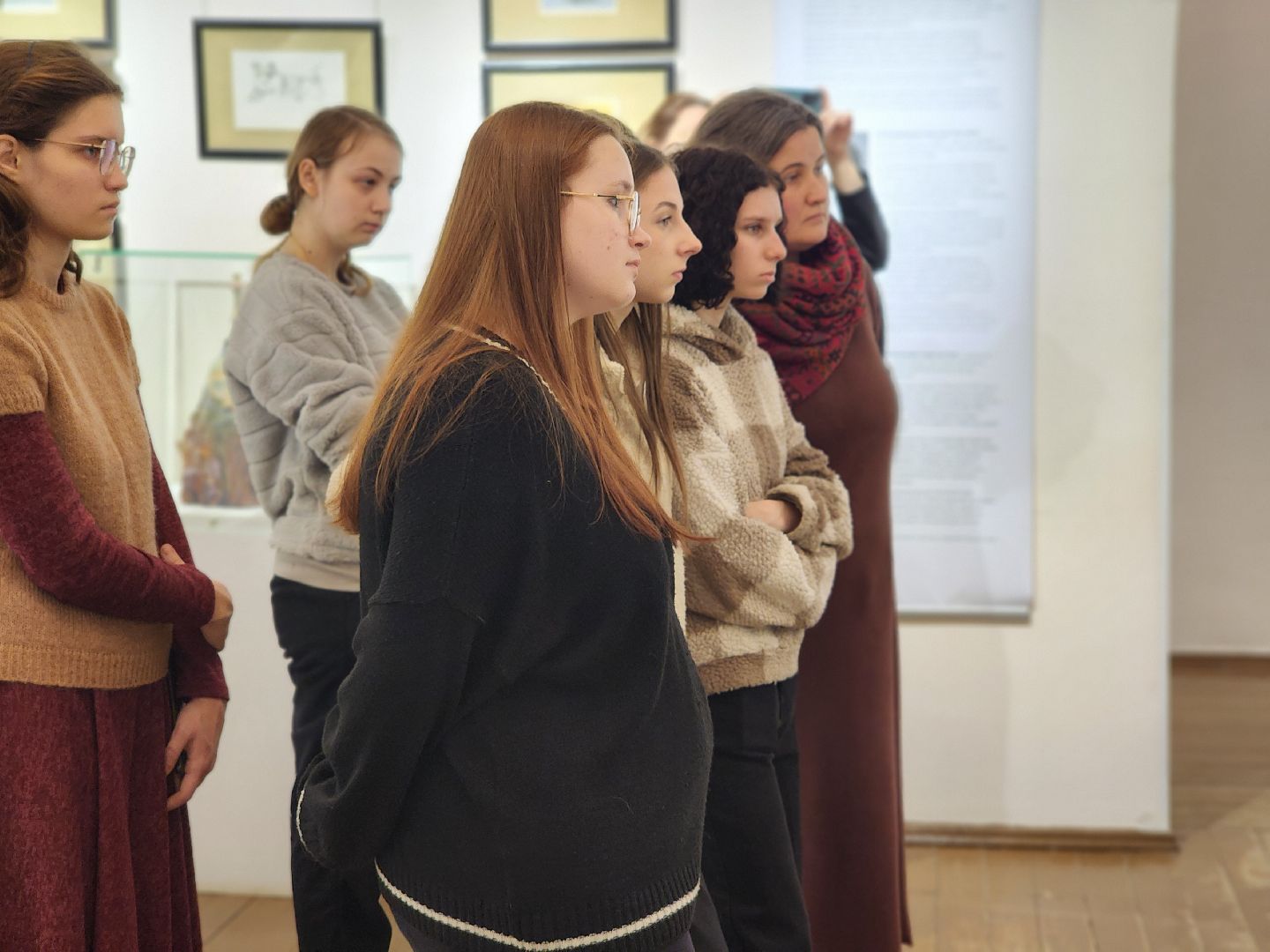 сергиев посад, сергиево-посадский городской округ, хотьково, музей-заповедник абрамцево, выставка, графика,ступинский музей,мир животных, мир животных в мире искусства, отдел художественных ремесел,