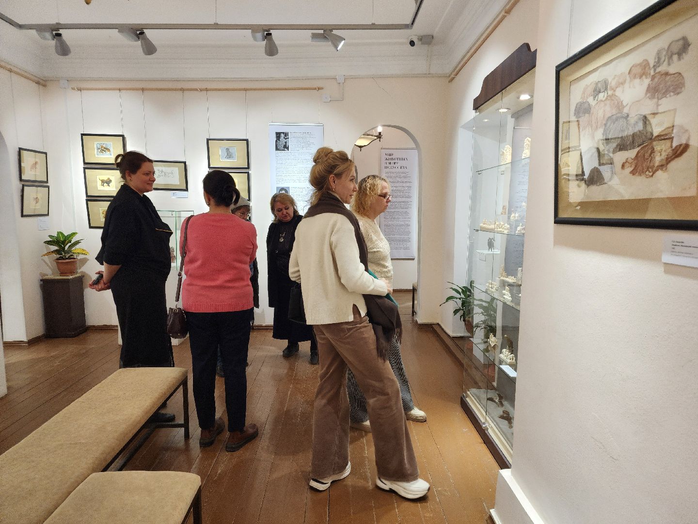 сергиев посад, сергиево-посадский городской округ, хотьково, музей-заповедник абрамцево, выставка, графика,ступинский музей,мир животных, мир животных в мире искусства, отдел художественных ремесел,