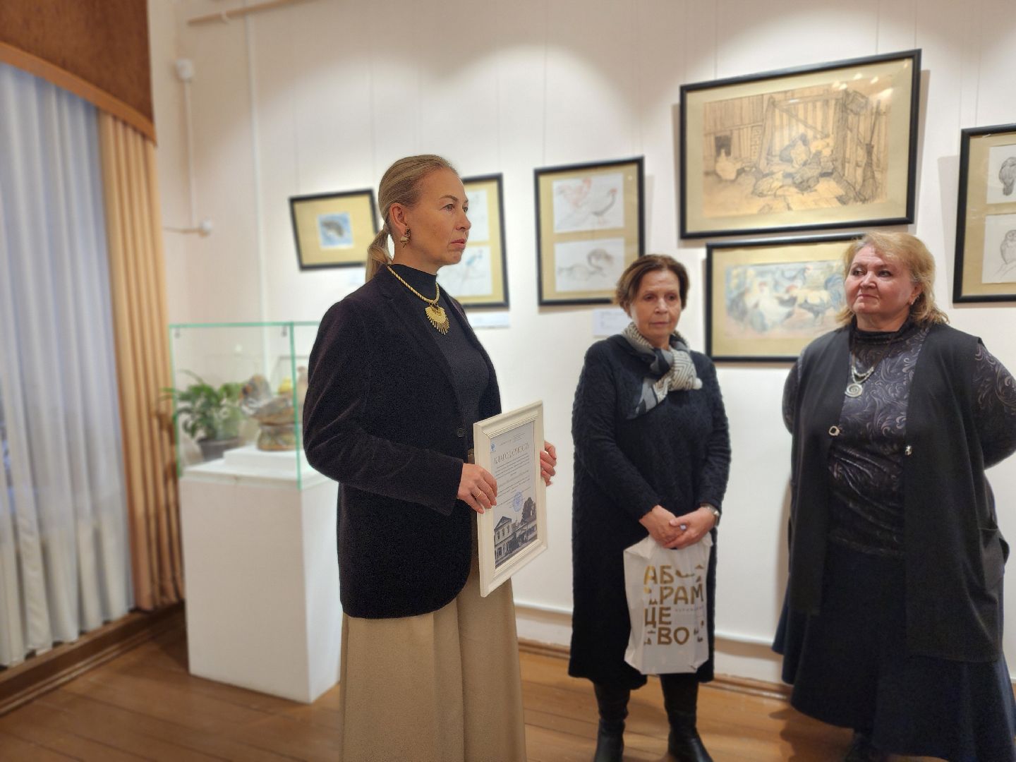 сергиев посад, сергиево-посадский городской округ, хотьково, музей-заповедник абрамцево, выставка, графика,ступинский музей,мир животных, мир животных в мире искусства, отдел художественных ремесел,