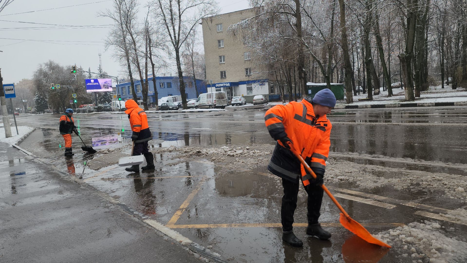 люберцы, первый снег, расчистка снега,