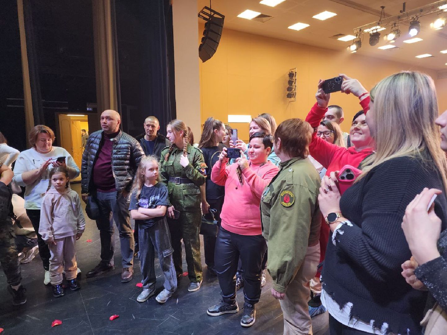 солнечногорская больница, специальная военная операция, волонтеры, концерт,