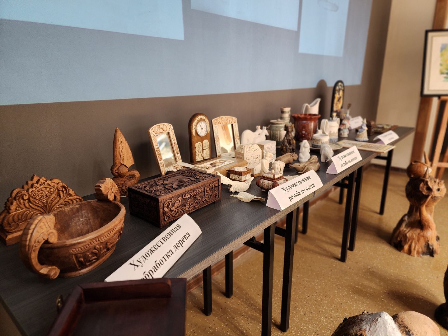 сергиев посад, сергиево-посадский городской округ, хотьково, абрамцево, абрамцевский колледж, ахпк, абрамцево-кудринская резьба, живопись, художественно-промышленный колледж, университет строганова, резьба по дереву, резьба по кости,