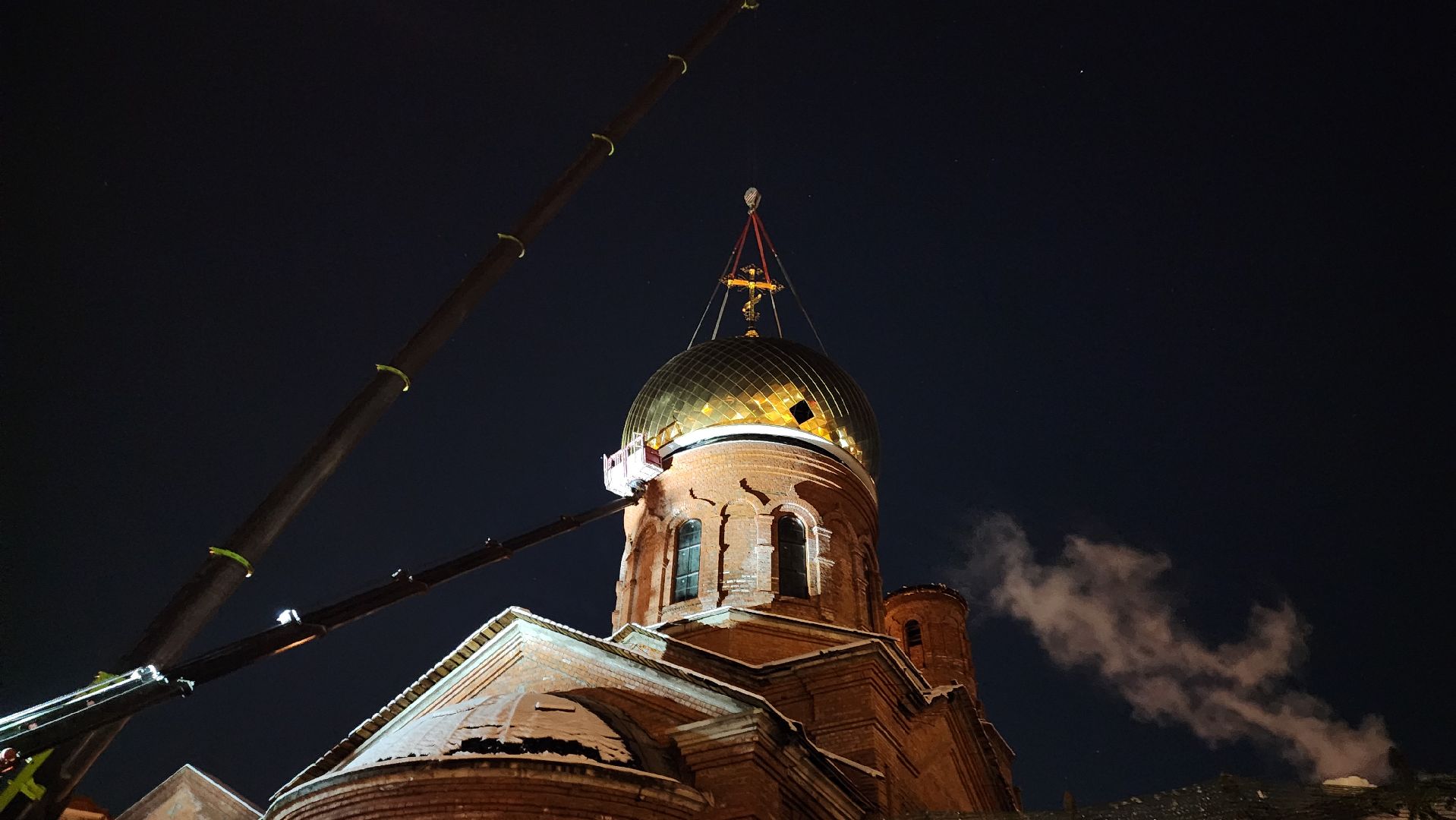 купол над храмом, Лобня,храм в лобне,