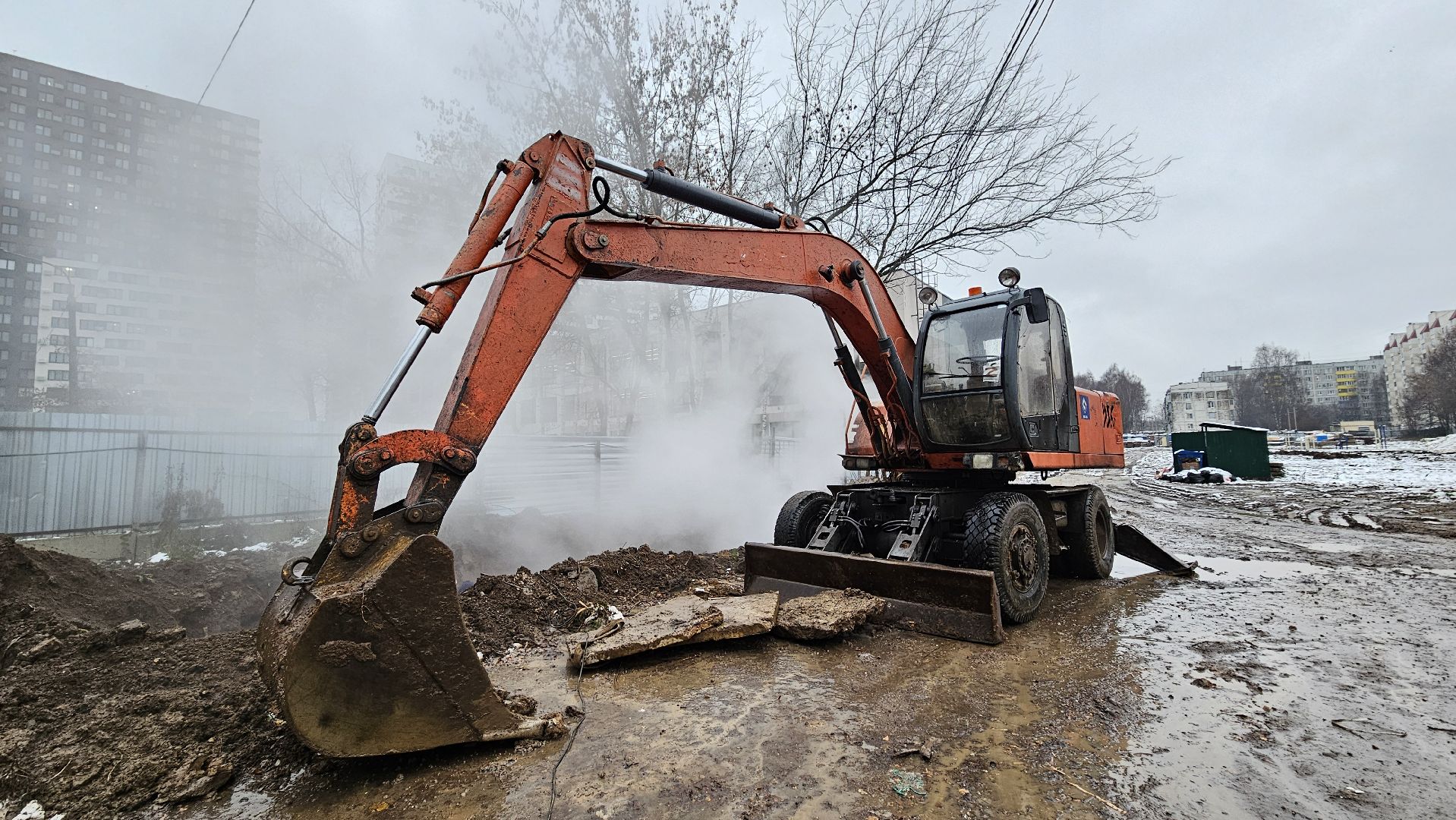 Долгопрудный ,жкх, прорыв трубы, горячая вода,
