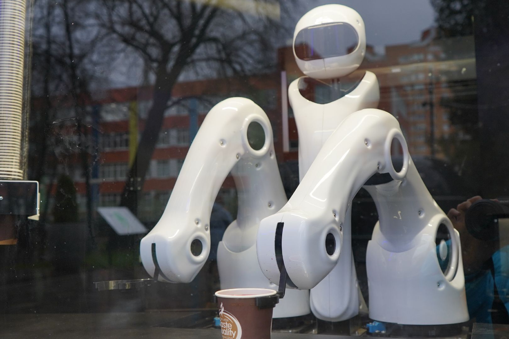 ступино, парк островского, робот Монти, кофе,