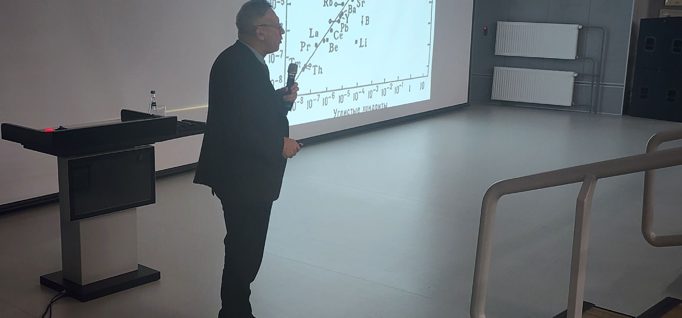 долгопрудный, технопарк, физтех-лицей, научный лекториум Капицы, Сергей Язев, астрономия, уникальность солнечной системы,