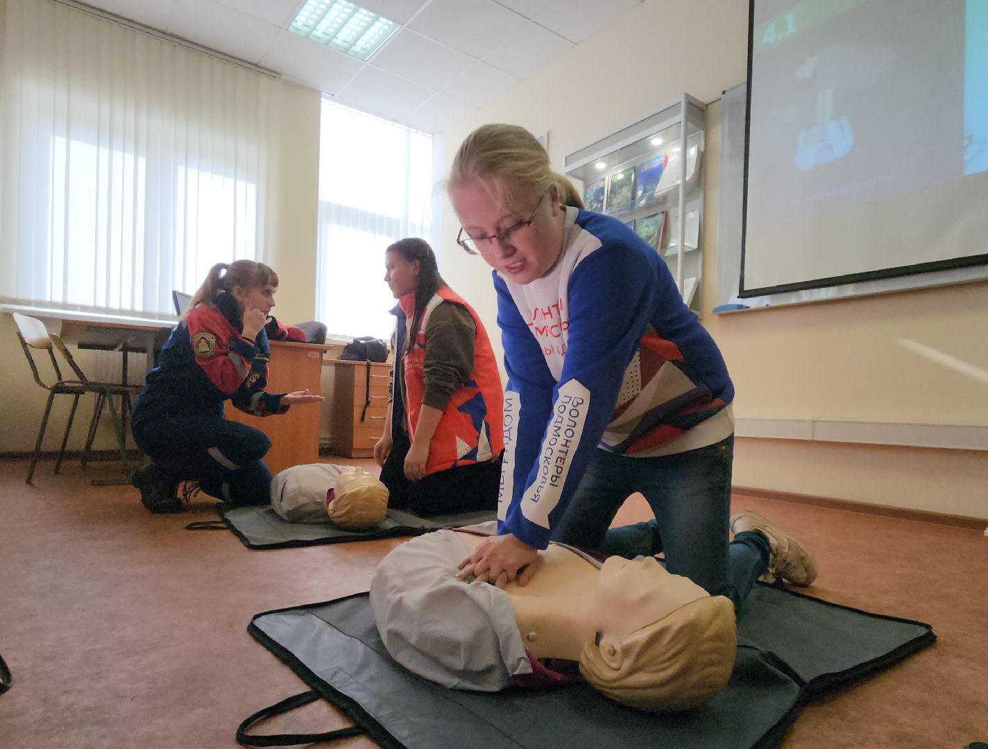 Химки, волонтеры, МЧС, спасатели,