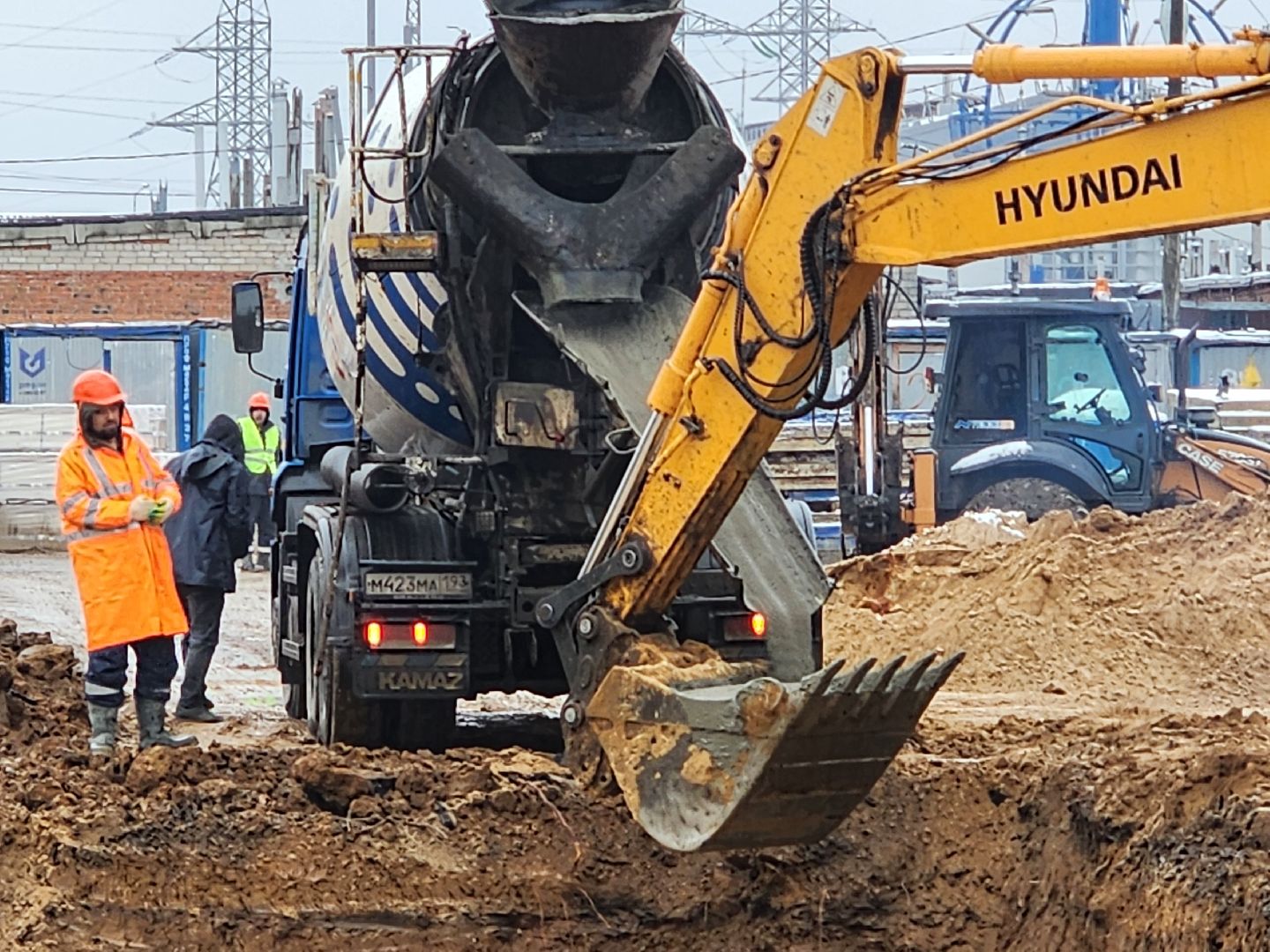 чехов, улица чехова 8а, гимназия 2, пристройка, новый корпус, строительство, реконструкция, прокладка инженерных сетей, водопровод, сеть водоснабжения, вынос кабелей, система электроснабжения, канализация, теплотрасса, котлован, фундамент, земляные работы, госпрограмма московской области,