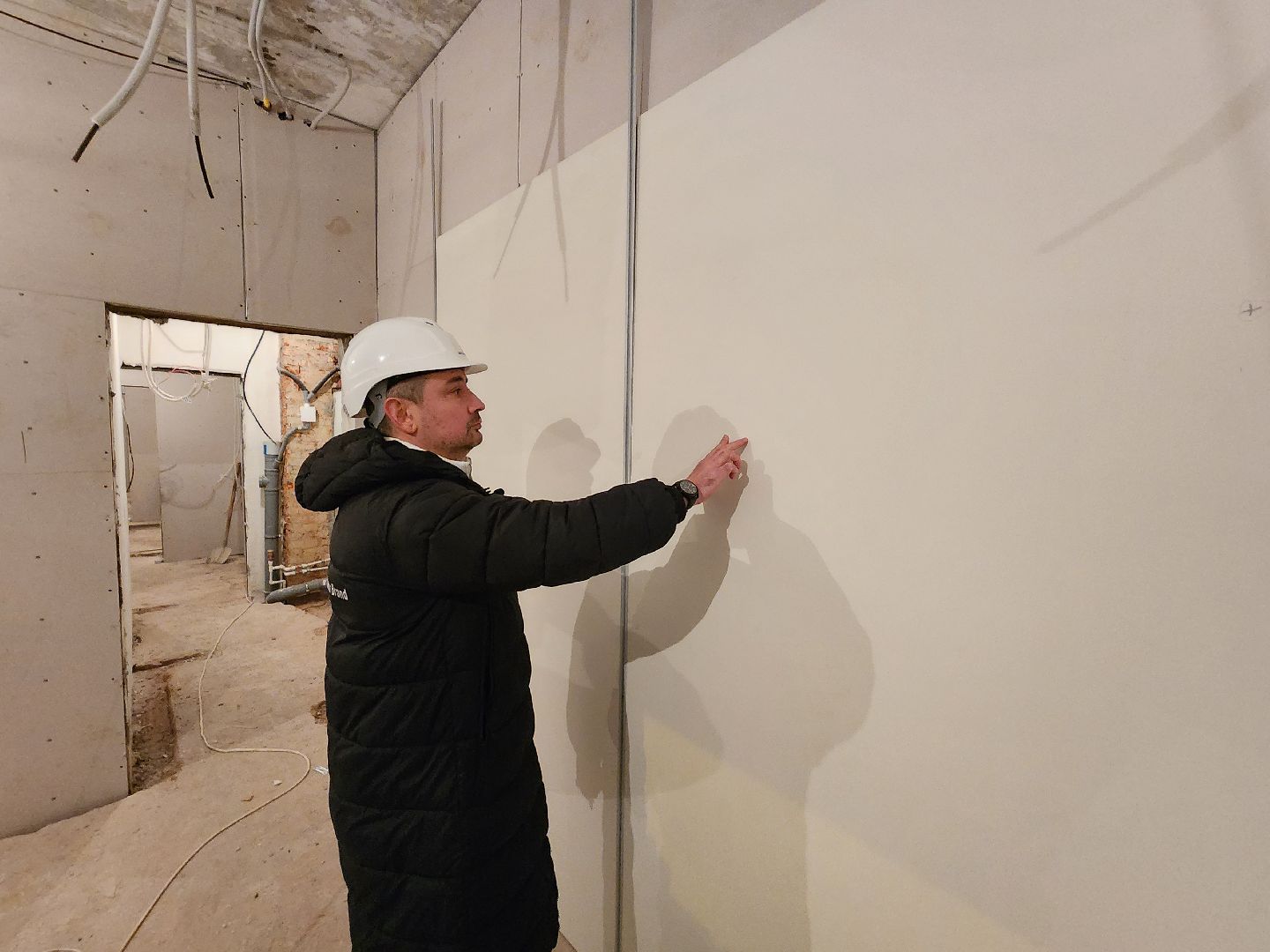 чехов, улица ильича 34а, дошкольное отделение, лицей 4, детский сад, капитальный ремонт, реконструкция, капремонт здания, внутренняя отделка помещений, черновая отделка, чистовая отделка, облицовка панелями, прокладка инженерных сетей,  внутренние коммуникации, водоснабжение, канализация, отопление, слаботочные системы, вентиляция, замена кровли, фасадные работы, госпрограмма московской области,