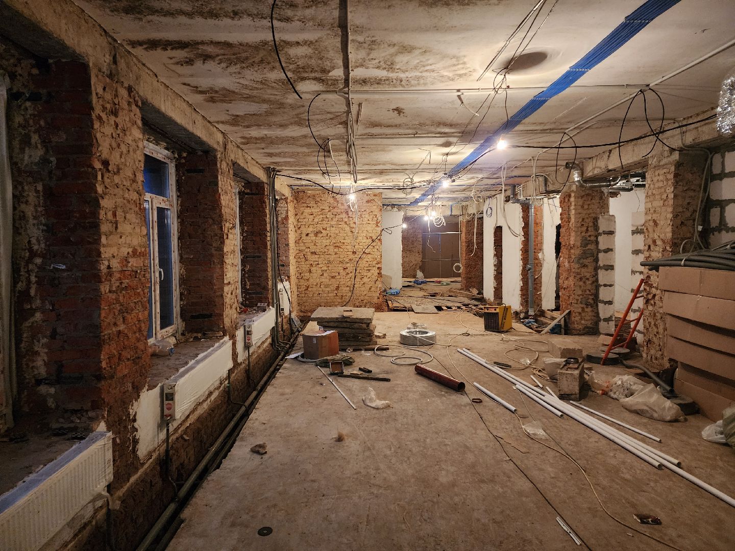 чехов, улица ильича 34а, дошкольное отделение, лицей 4, детский сад, капитальный ремонт, реконструкция, капремонт здания, внутренняя отделка помещений, черновая отделка, чистовая отделка, облицовка панелями, прокладка инженерных сетей,  внутренние коммуникации, водоснабжение, канализация, отопление, слаботочные системы, вентиляция, замена кровли, фасадные работы, госпрограмма московской области,