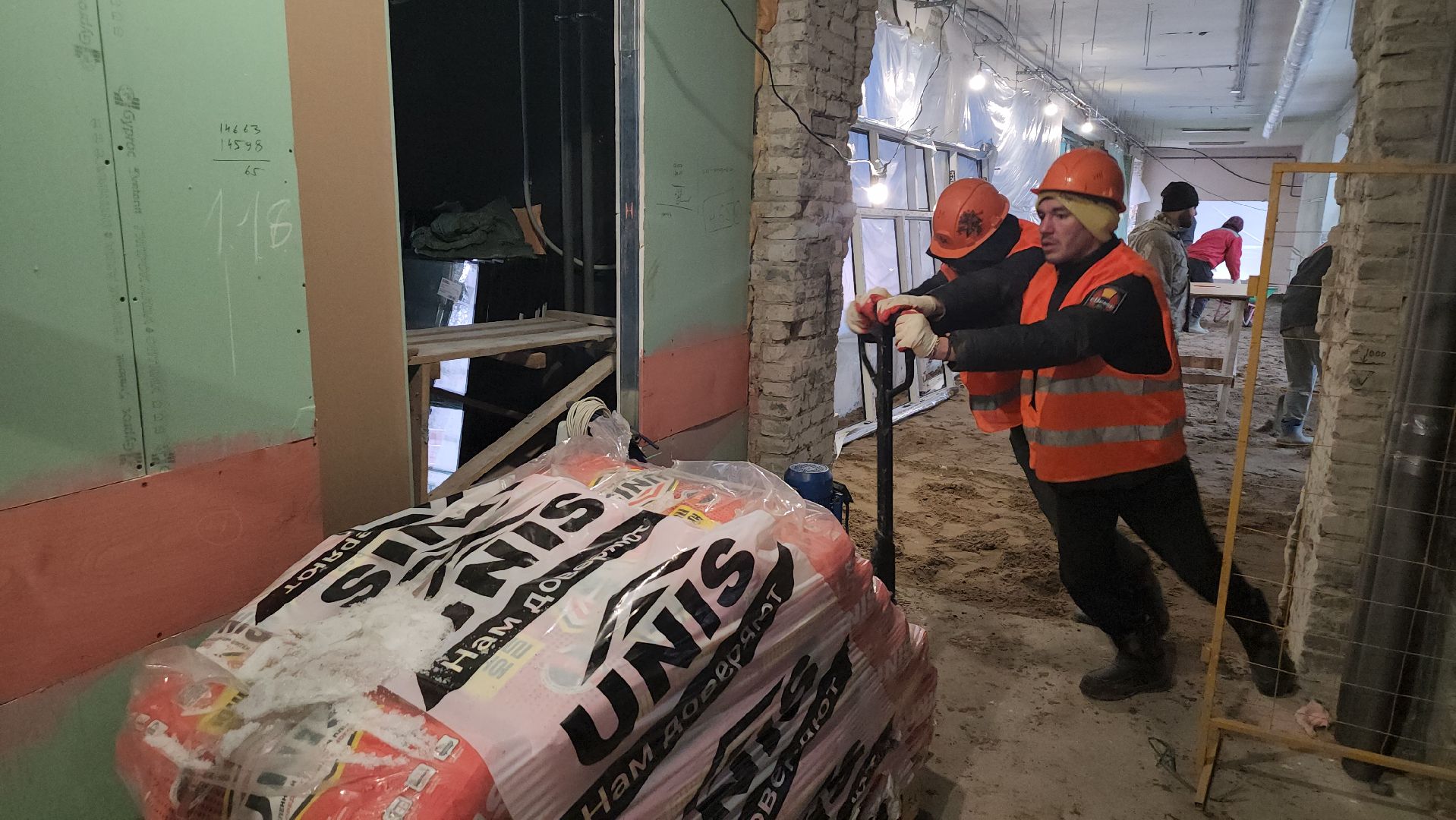 люберцы, ремонт ухтомской больницы, строители,