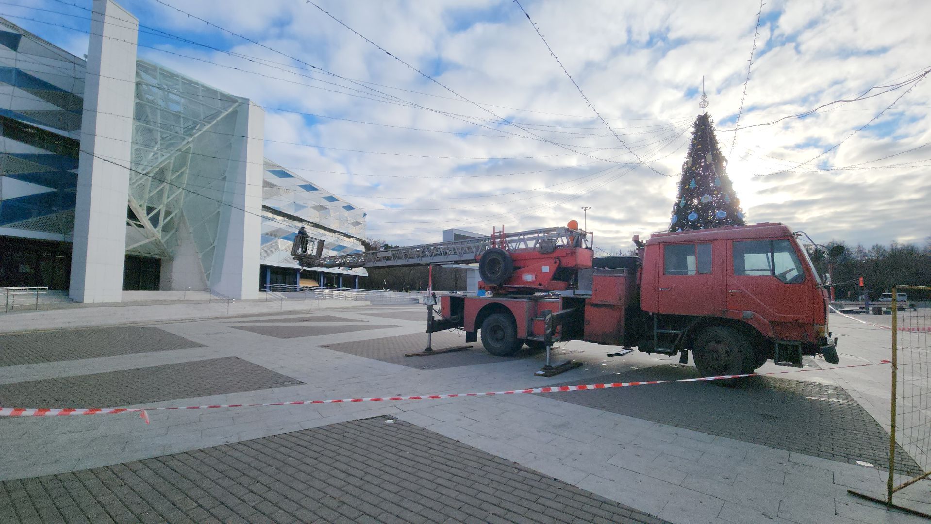 дк подмосковье, красногорск, ёлка, украшение  к новому году, новый год,