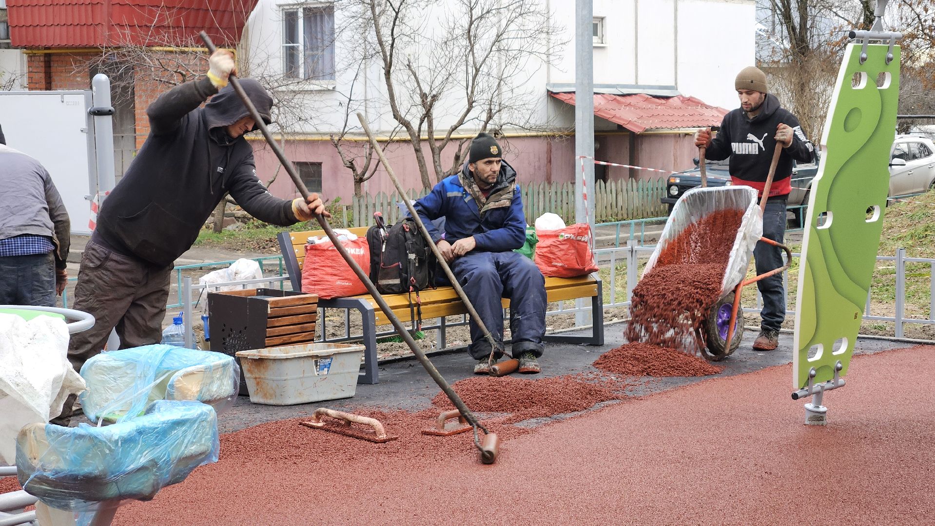 долгопрудный, военный городок, детская  площадка,мбу благоустройство,