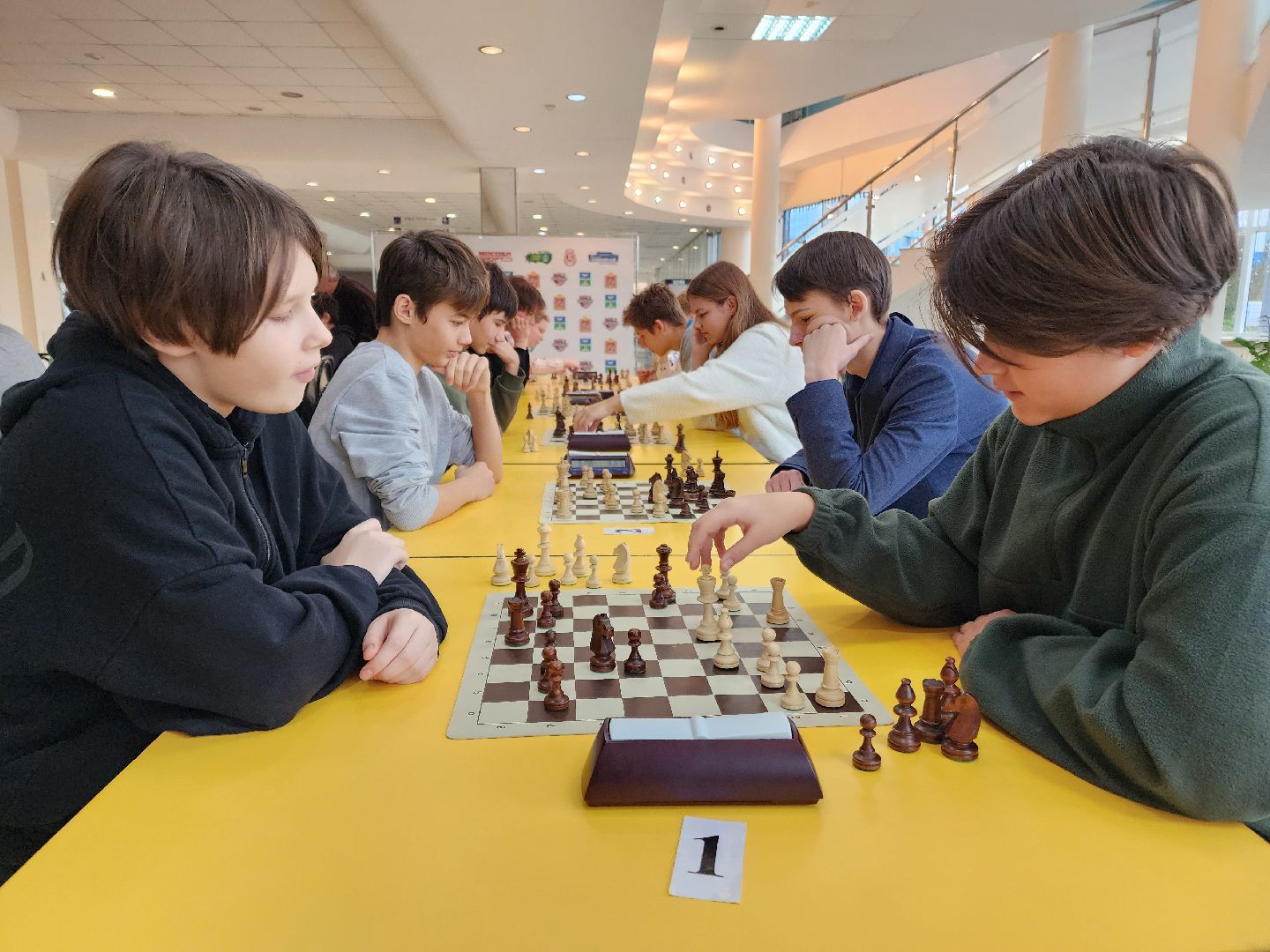 чехов,  соревнования, быстрые шахматы, первый этап, чеховская школьная лига, федерация шахмат чехова, евгений рябинин, главный судья елизавета крылова, единая школьная лига московской области, инициатива губернатора подмосковья, спортивные состязания,