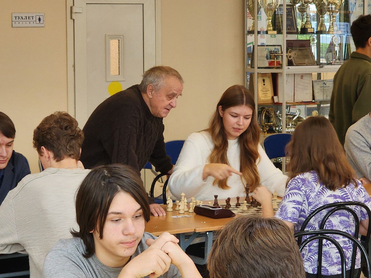 чехов,  соревнования, быстрые шахматы, первый этап, чеховская школьная лига, федерация шахмат чехова, евгений рябинин, главный судья елизавета крылова, единая школьная лига московской области, инициатива губернатора подмосковья, спортивные состязания,