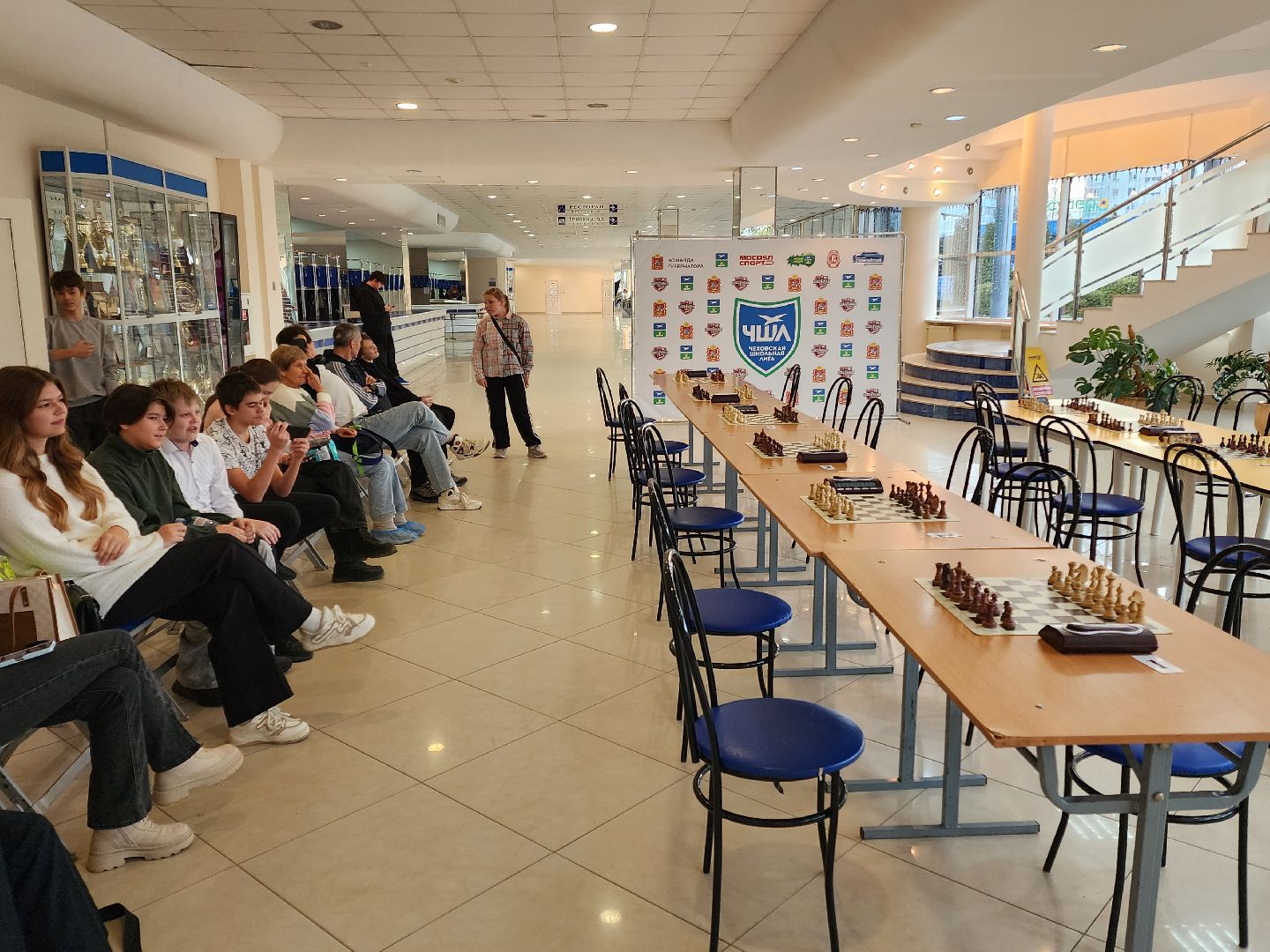 чехов,  соревнования, быстрые шахматы, первый этап, чеховская школьная лига, федерация шахмат чехова, евгений рябинин, главный судья елизавета крылова, единая школьная лига московской области, инициатива губернатора подмосковья, спортивные состязания,