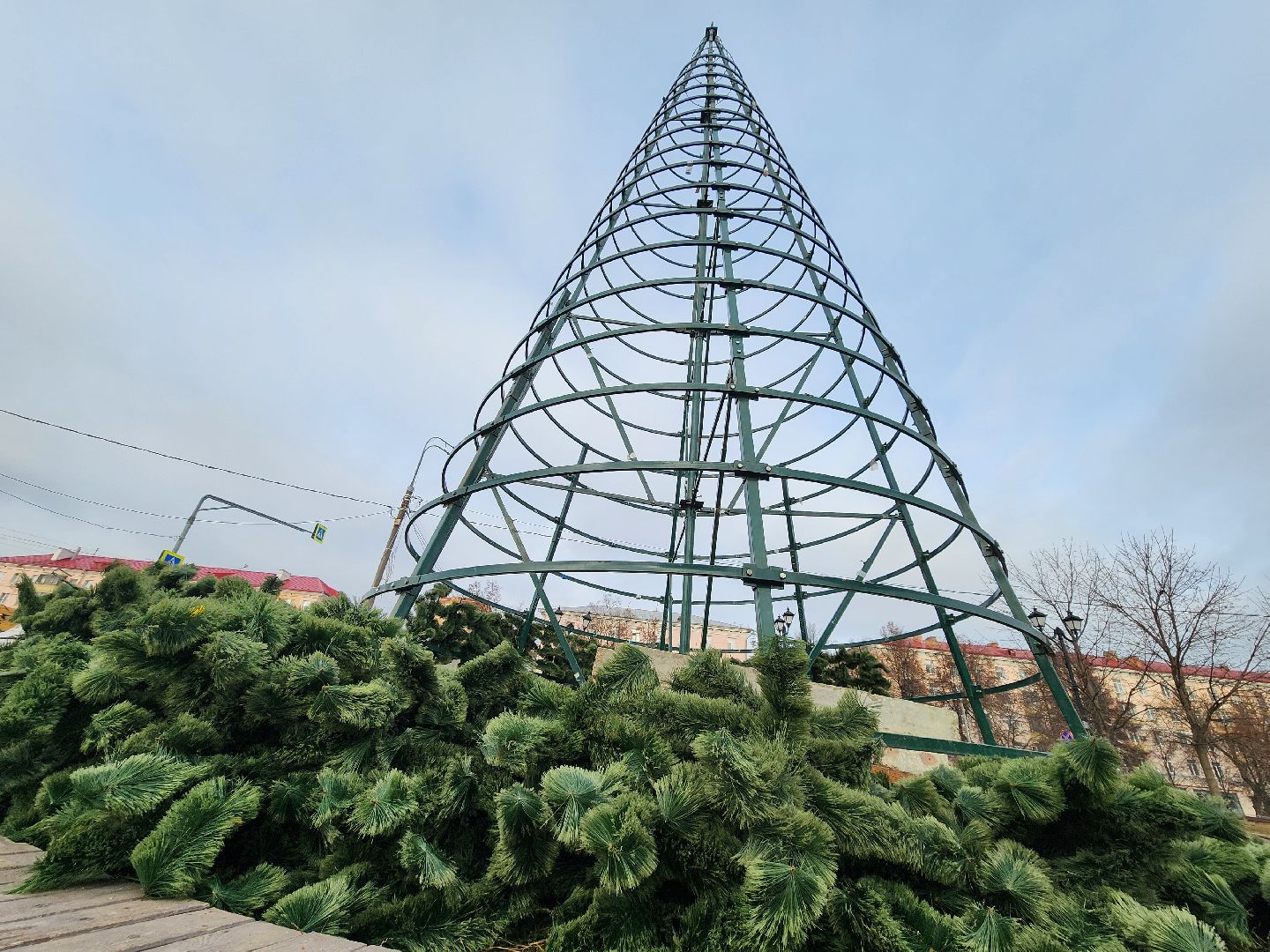 Подольск , новогодняя ель, установка елки,