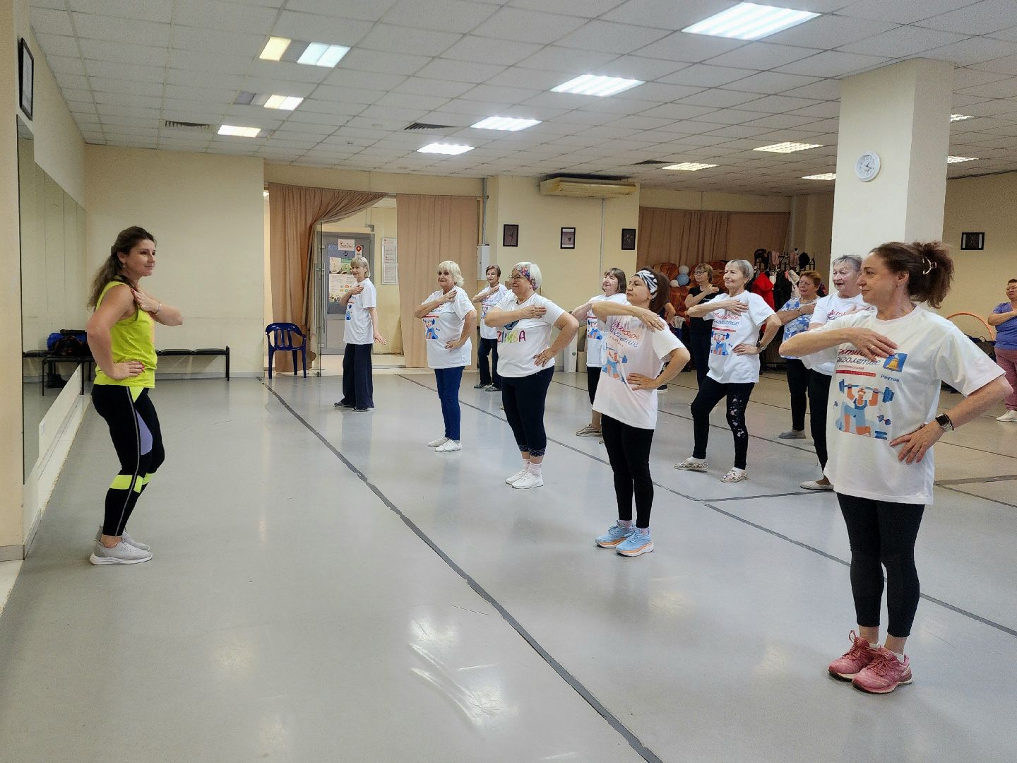 зумба, пенсионеры, активное долголетие, спорт в реутове,