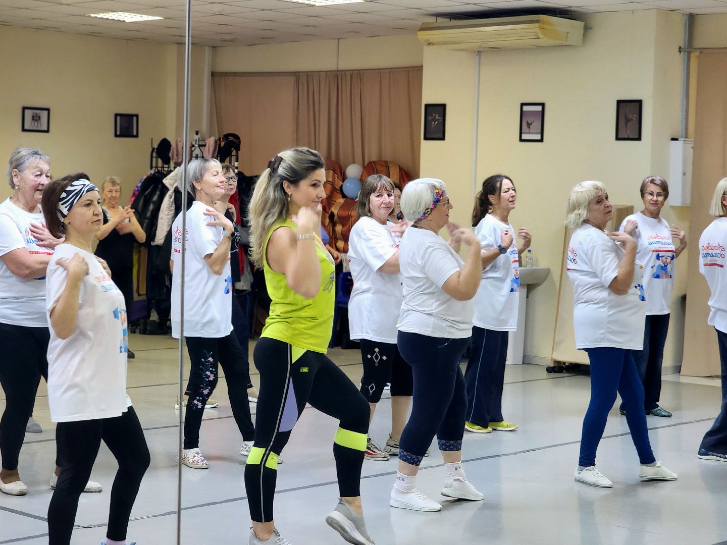 зумба, пенсионеры, активное долголетие, спорт в реутове,