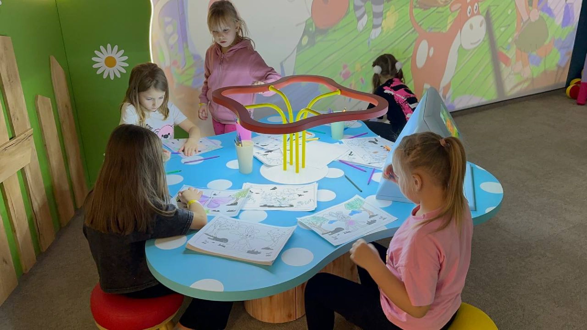 аэропорт домодедово, кафе, мультфильм,