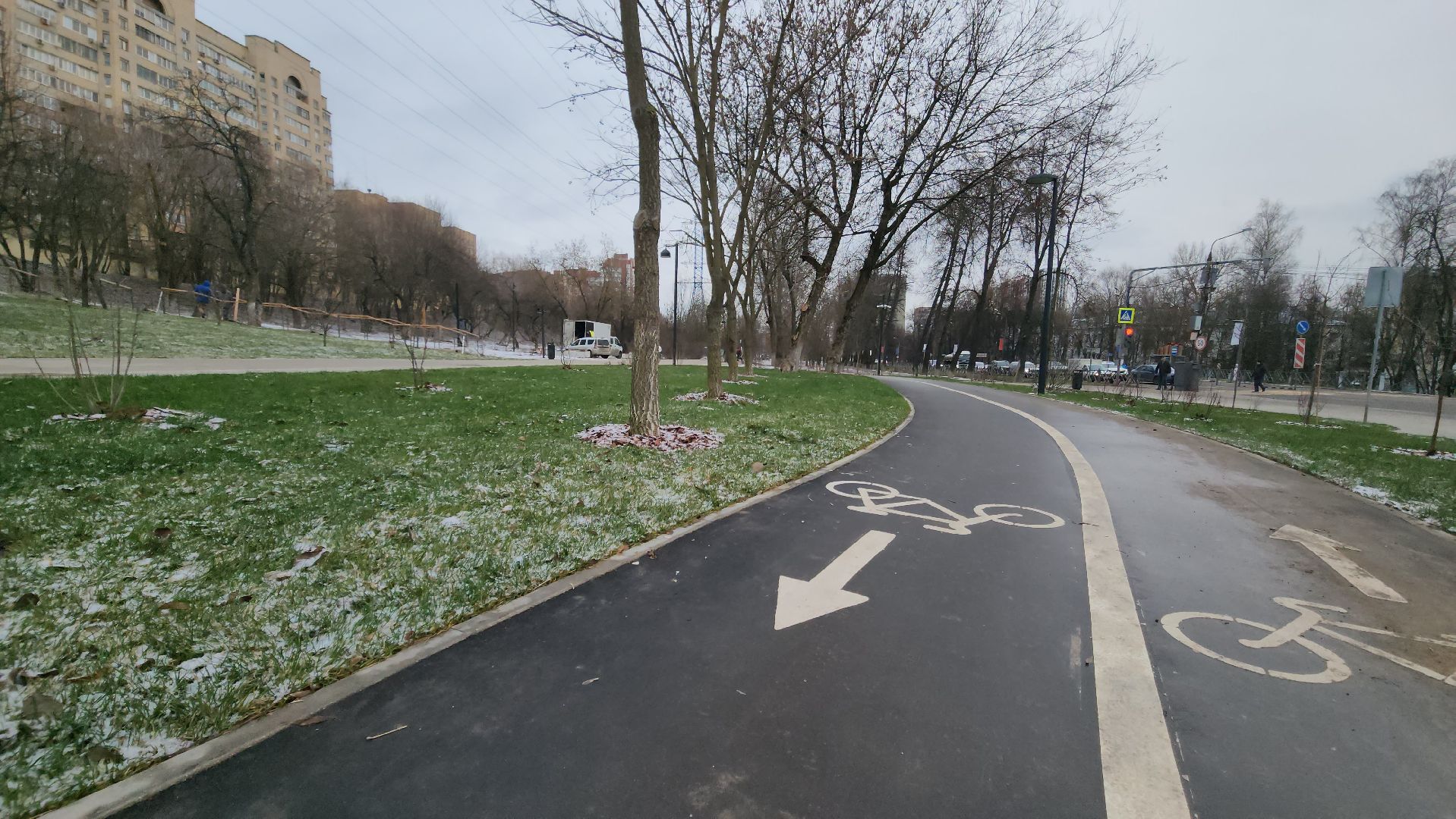 красногорск, яблоневый сквер,