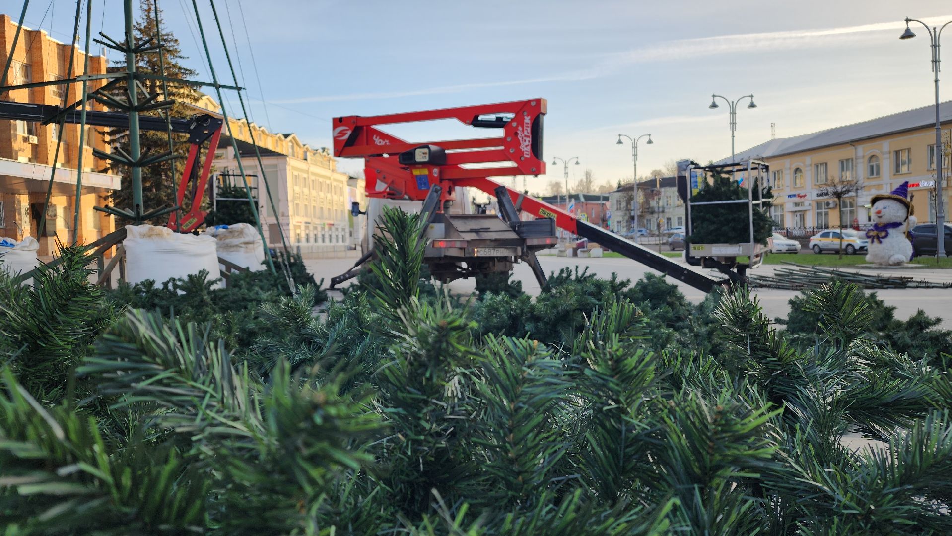 волоколамск, новогодние гирлянды, украшение города,