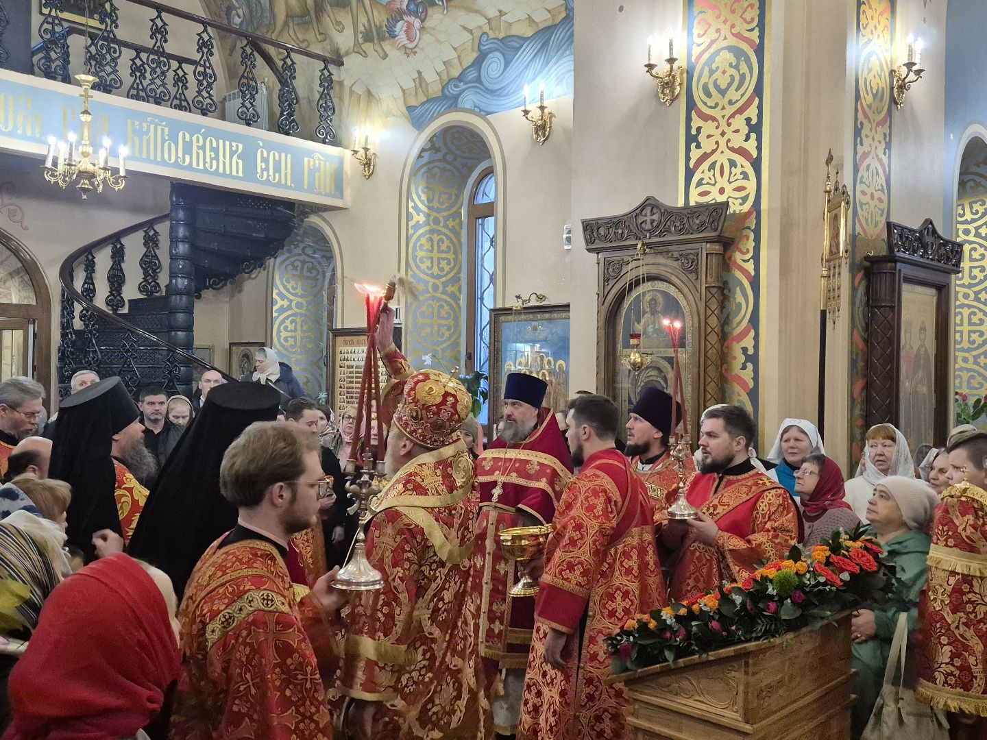 роспись храма, храм новомученников орехово-зуевских, орехово-зуево, освящение росписи храма,