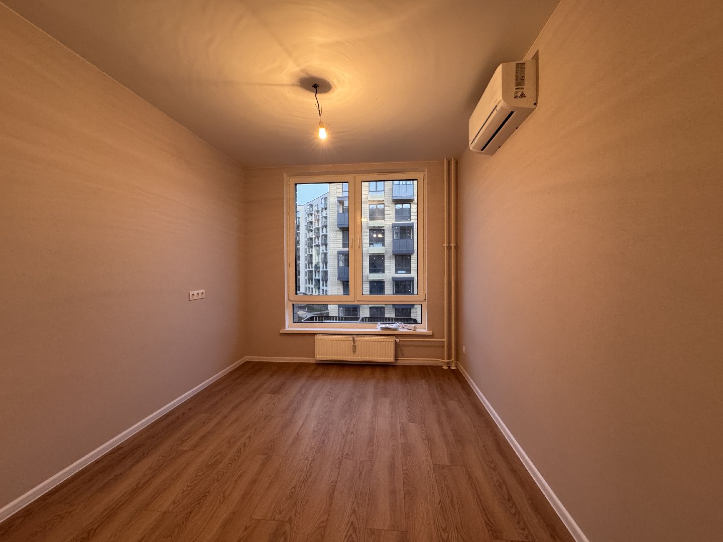 программа переселения из аварийного жилья, группа компаний самолет, Новоселы,