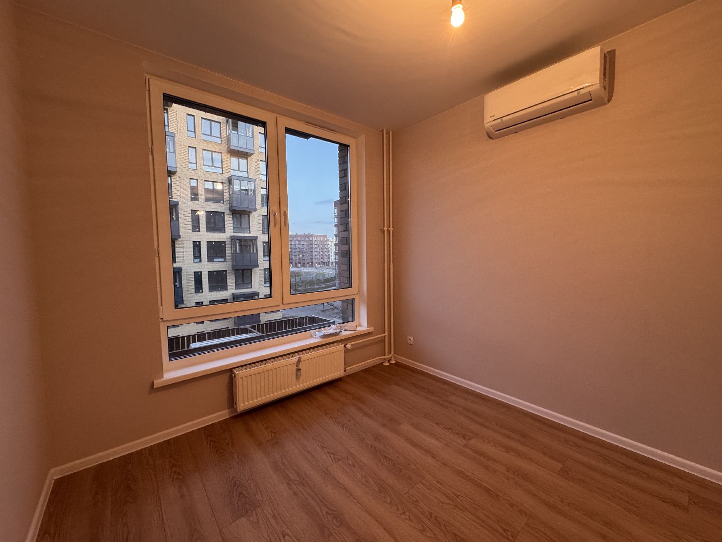 программа переселения из аварийного жилья, группа компаний самолет, Новоселы,