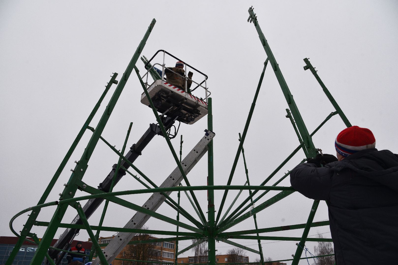 лотошино, благоустройство, новый год, новогодняя елка,