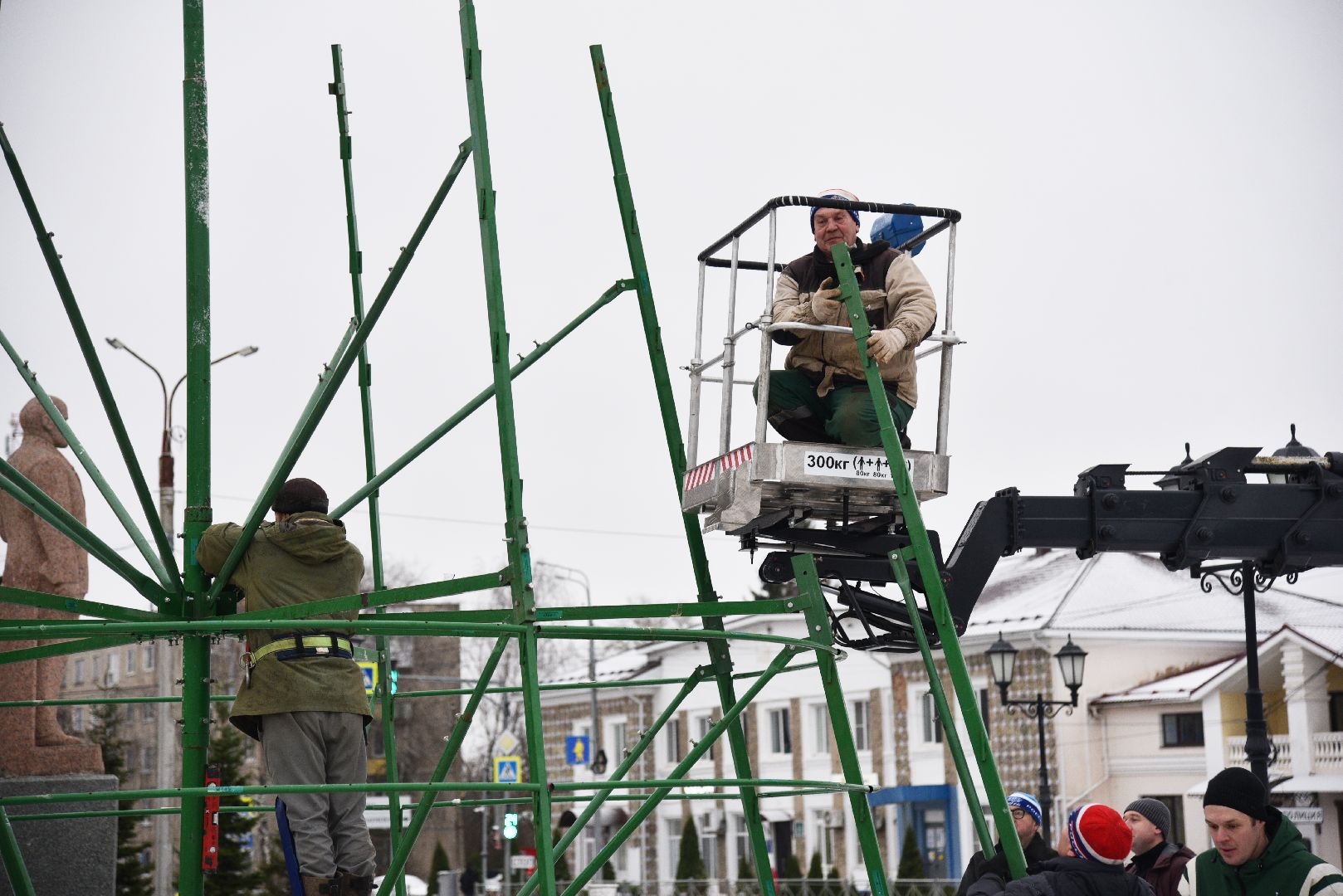 лотошино, благоустройство, новый год, новогодняя елка,