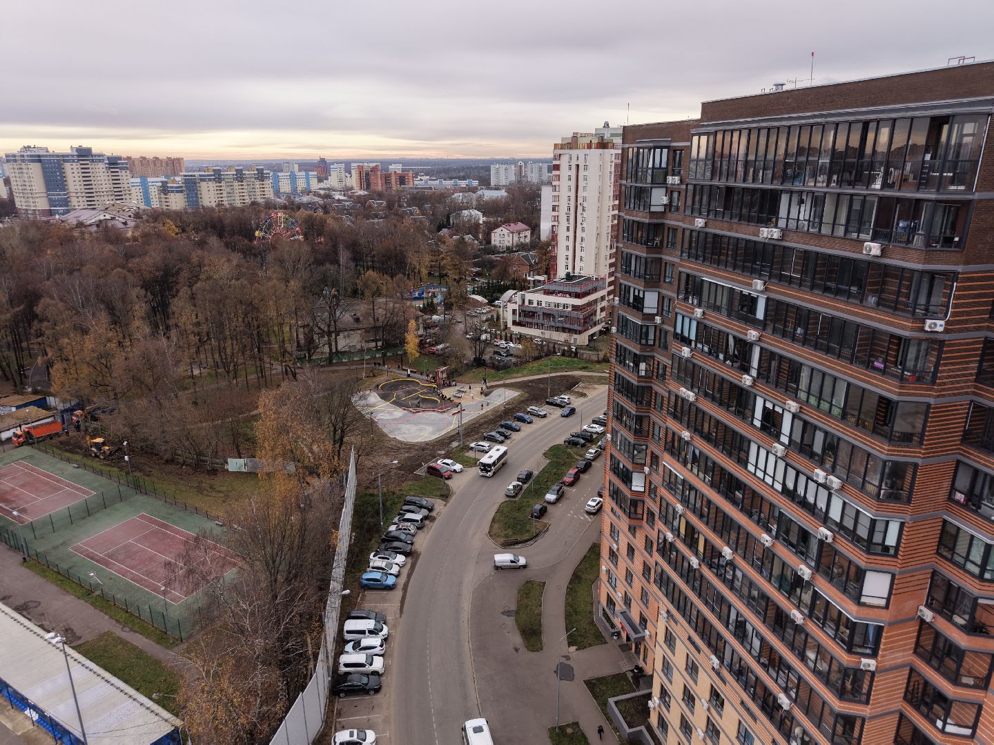 видео с коптера, скейт-площадка, скейт-площадка ленинский,