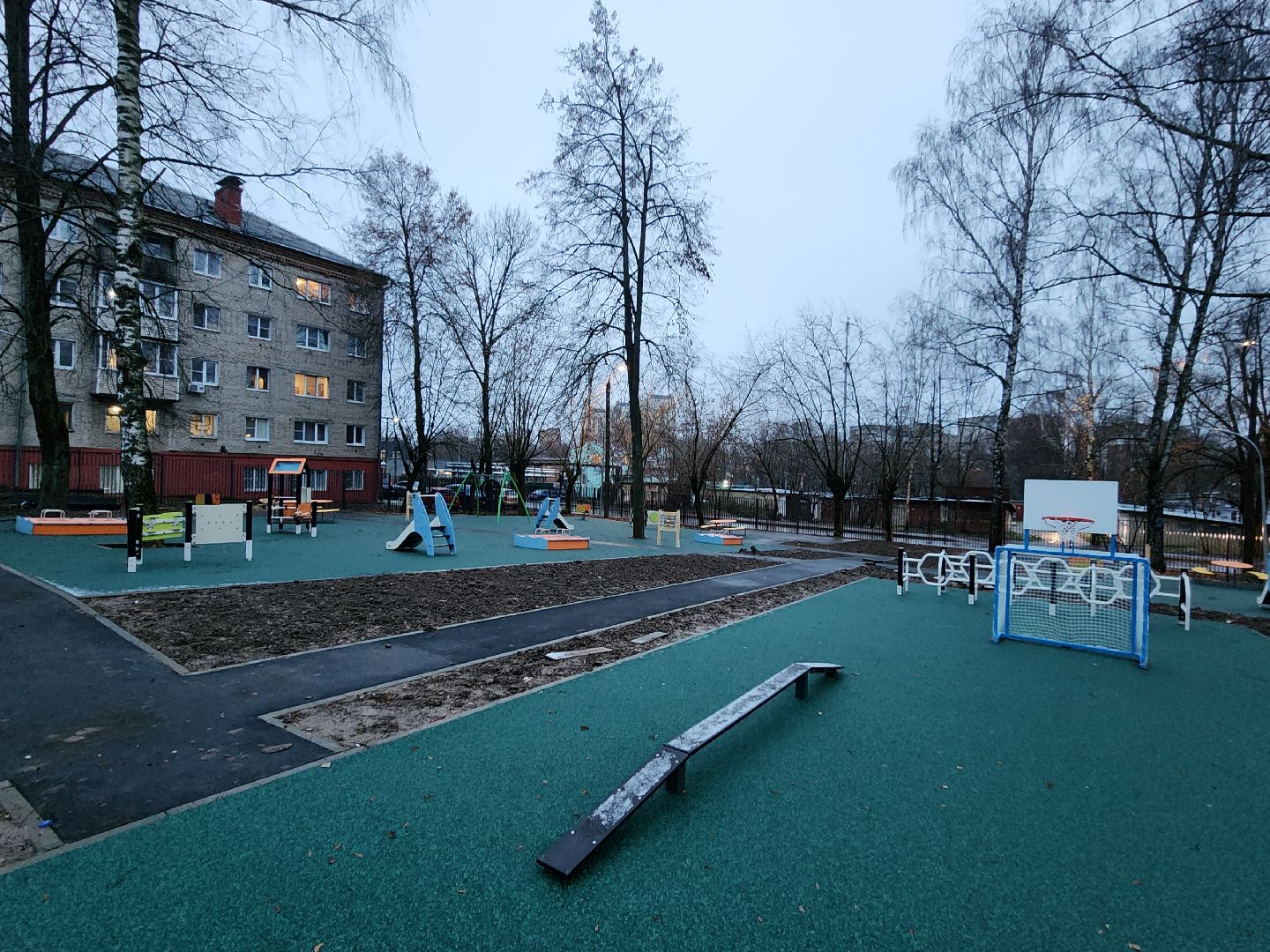 чехов, улица ильича 34а, детский сад, дошкольное отделение, лицей 4, капитальный  ремонт, капремонт здания, благоустройство территории , детские площадки, игровые элементы, пешеходные дорожки, освещение, лавочки и урны, детские павильоны, горки качели песочницы, фасадные работы , внутренняя отделка помещений ,госпрограмма московской области,