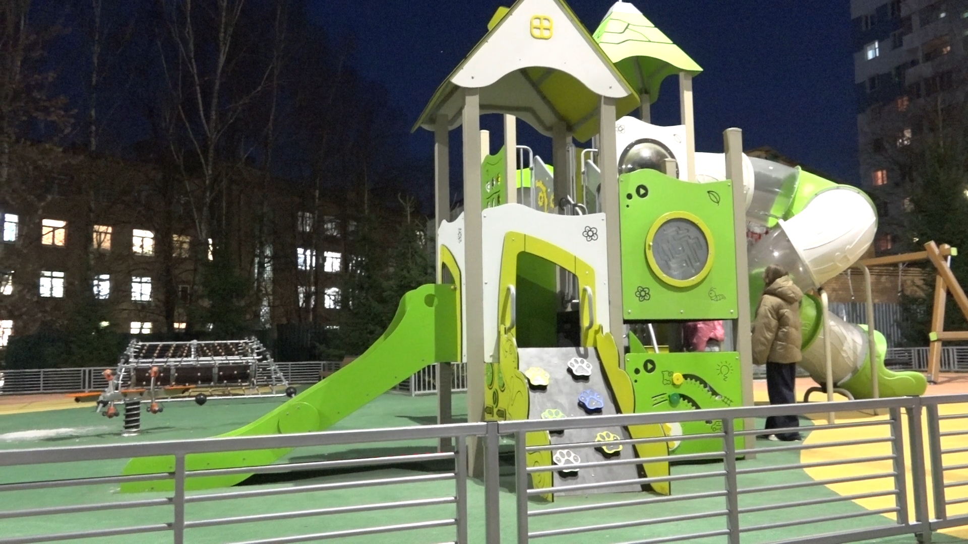 благоустройство, власиха микрорайон спортивный, улица маршала жукова власиха, благоустройство территории,