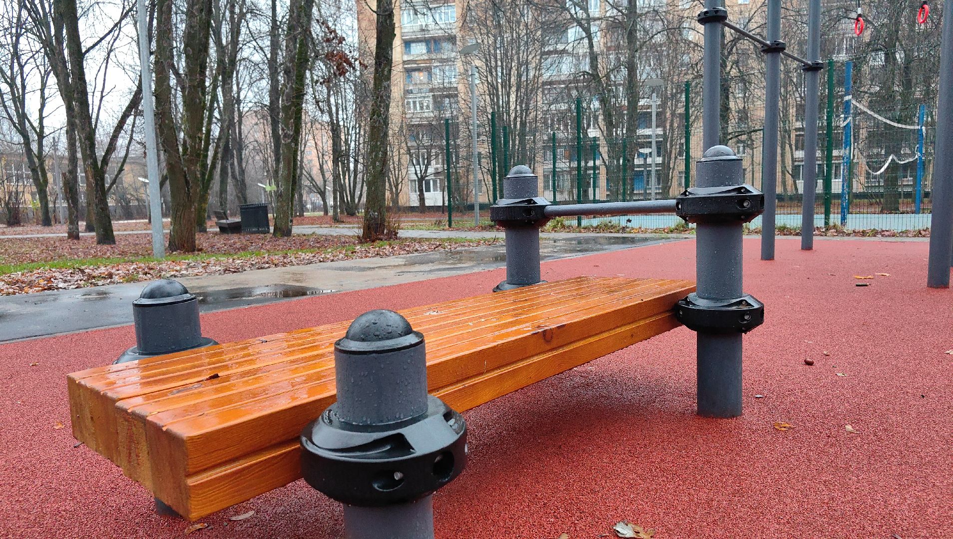 детская площадка, карусели, качели, брусья, воркаут,