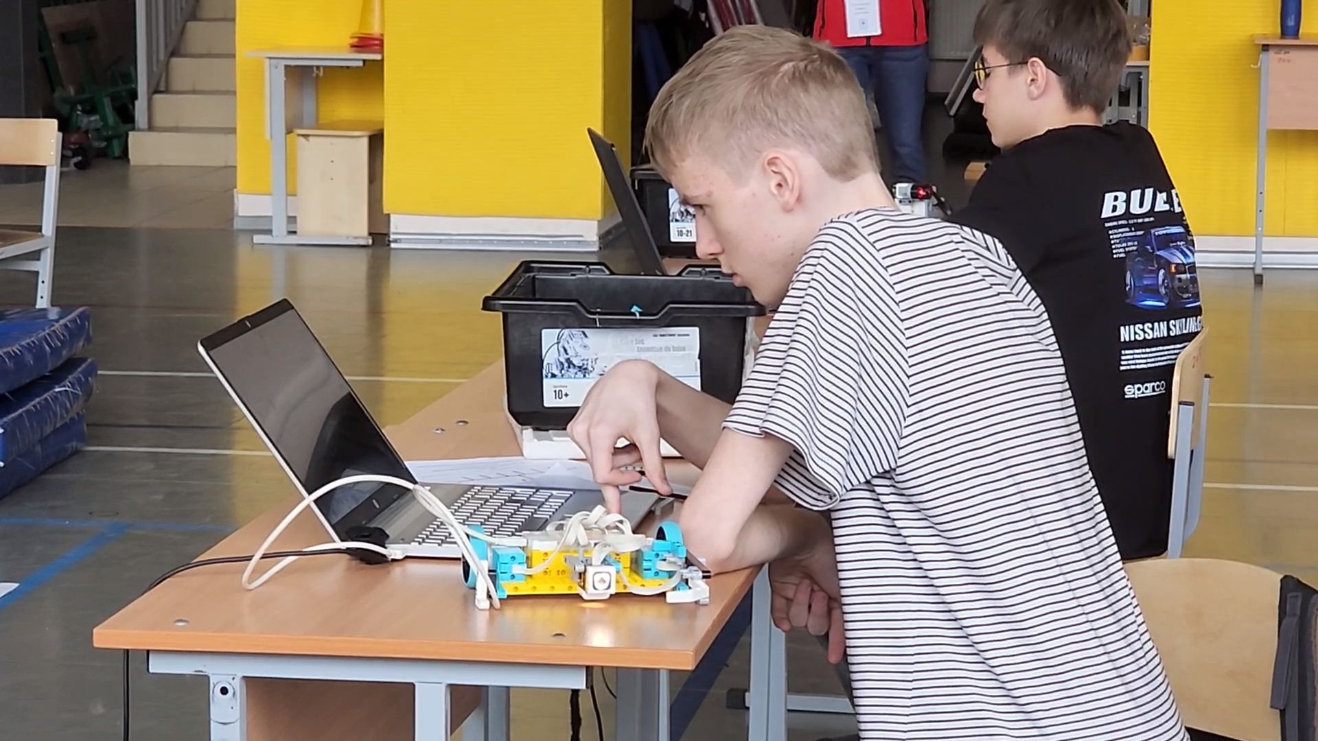 королёв, кванториум в королеве, космороботс, открытые соревнования по робототехнике в королеве,