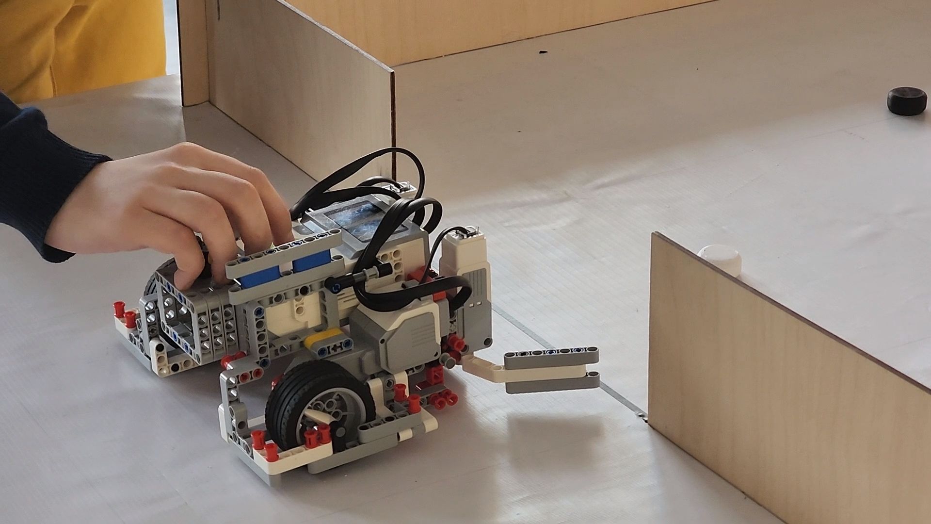 королёв, кванториум в королеве, космороботс, открытые соревнования по робототехнике в королеве,