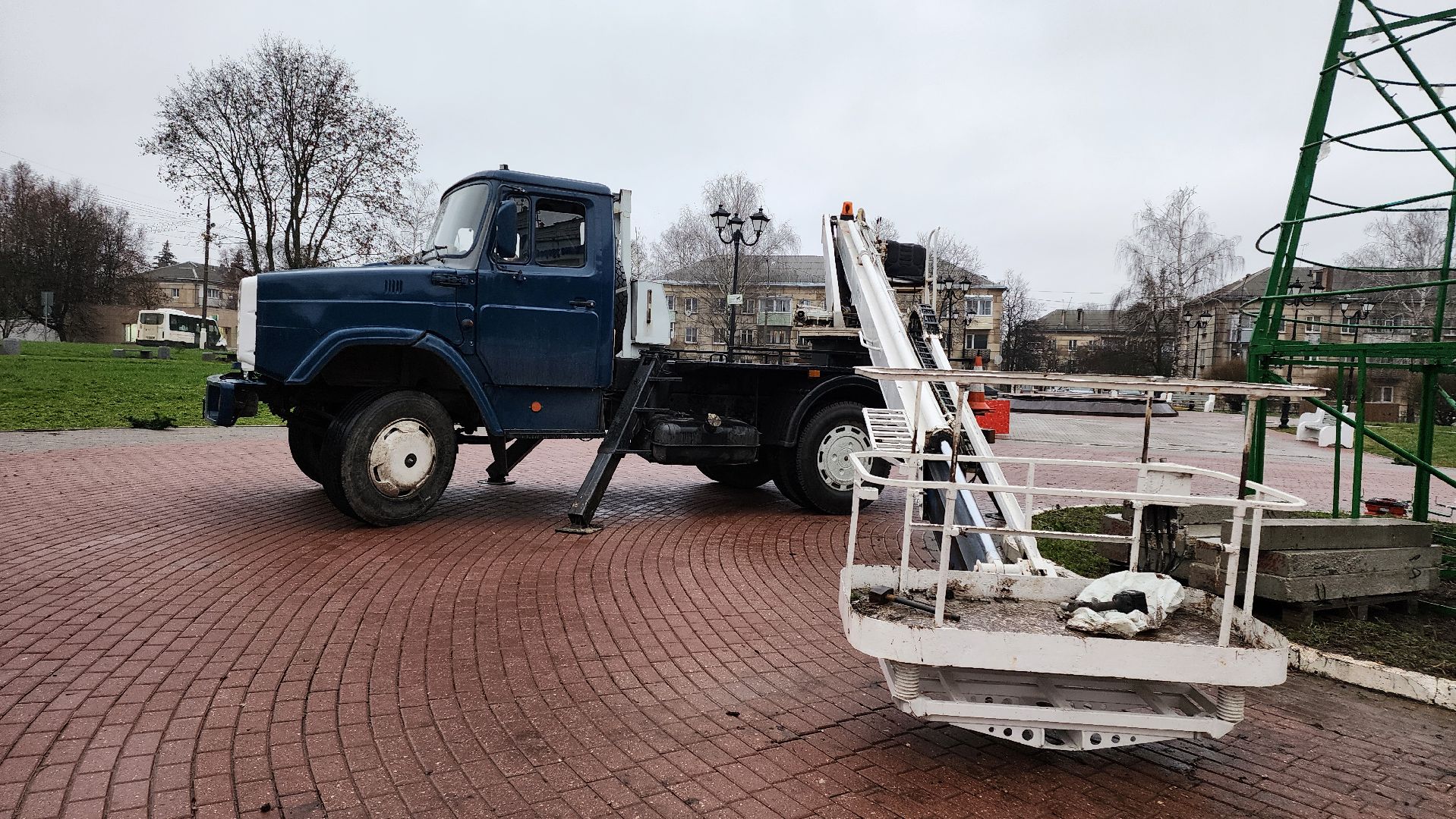 кашира, новый год, новогодняя елка, благоустройство, украшение города к новому году,