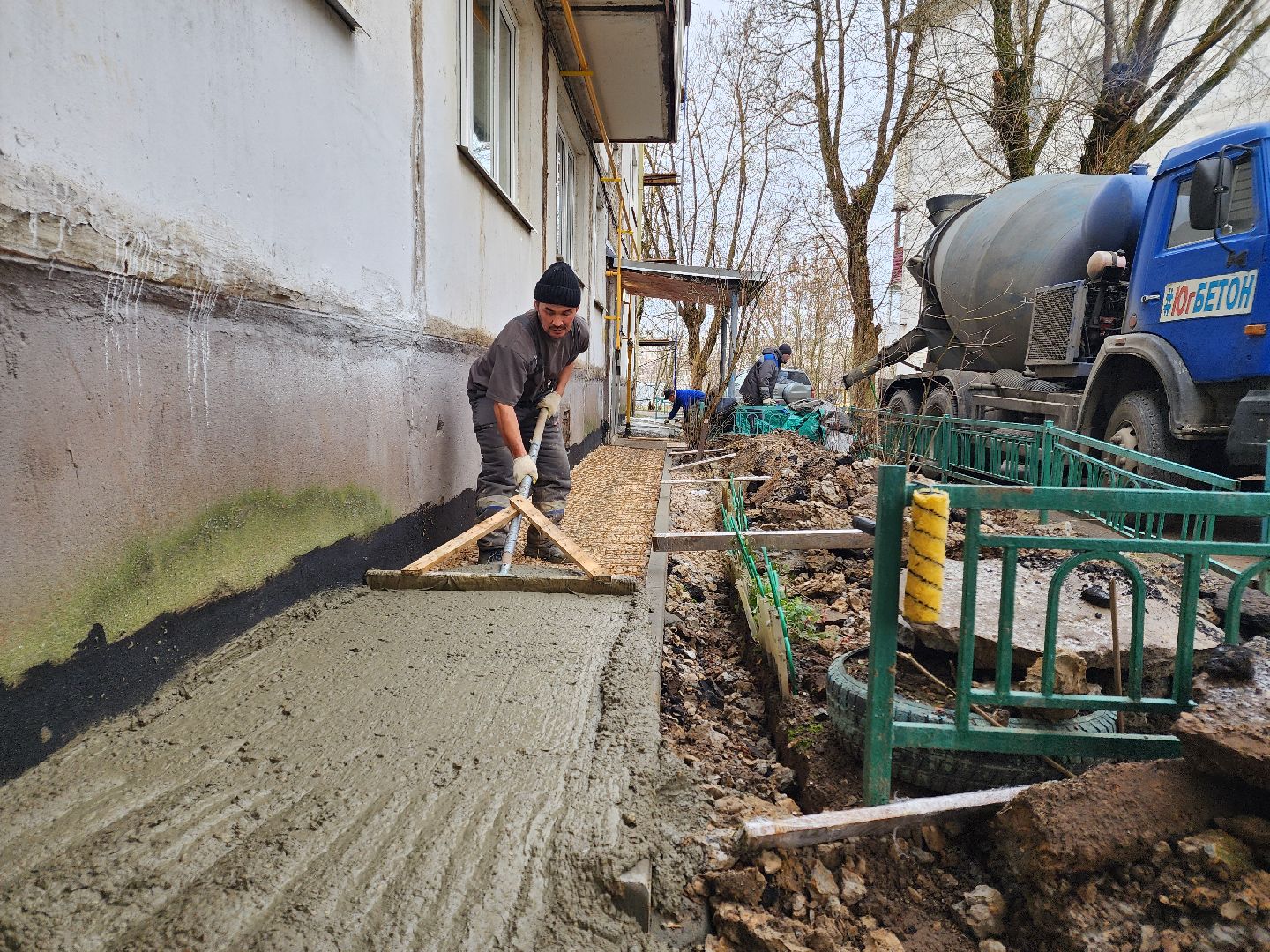 чехов, улица гагарина 56, микрорайон венюково, капремонт фасада, капитальный ремонт отмостки, наружные стены, гидроизоляция, утепление, цоколь, бетонирование, новая отмостка, облицовка, региональная программа московской области,замена кровли, инженерные сети,