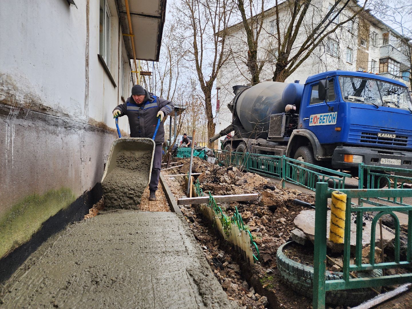 чехов, улица гагарина 56, микрорайон венюково, капремонт фасада, капитальный ремонт отмостки, наружные стены, гидроизоляция, утепление, цоколь, бетонирование, новая отмостка, облицовка, региональная программа московской области,замена кровли, инженерные сети,