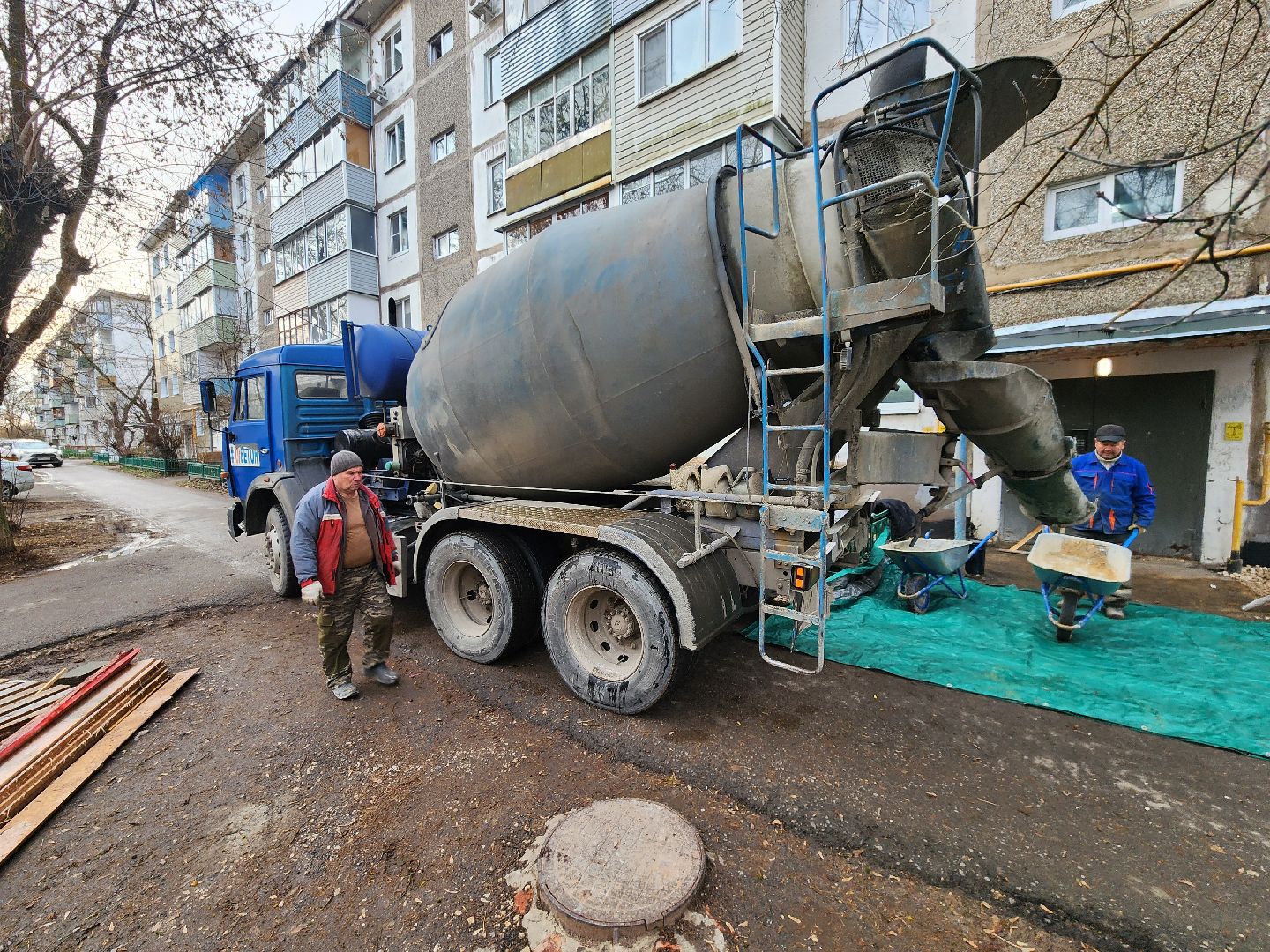 чехов, улица гагарина 56, микрорайон венюково, капремонт фасада, капитальный ремонт отмостки, наружные стены, гидроизоляция, утепление, цоколь, бетонирование, новая отмостка, облицовка, региональная программа московской области,замена кровли, инженерные сети,