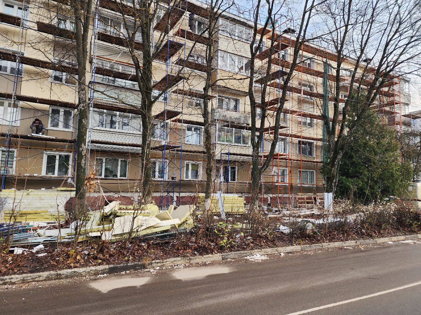 чехов, улица гагарина 56, микрорайон венюково, капремонт фасада, капитальный ремонт отмостки, наружные стены, гидроизоляция, утепление, цоколь, бетонирование, новая отмостка, облицовка, региональная программа московской области,замена кровли, инженерные сети,