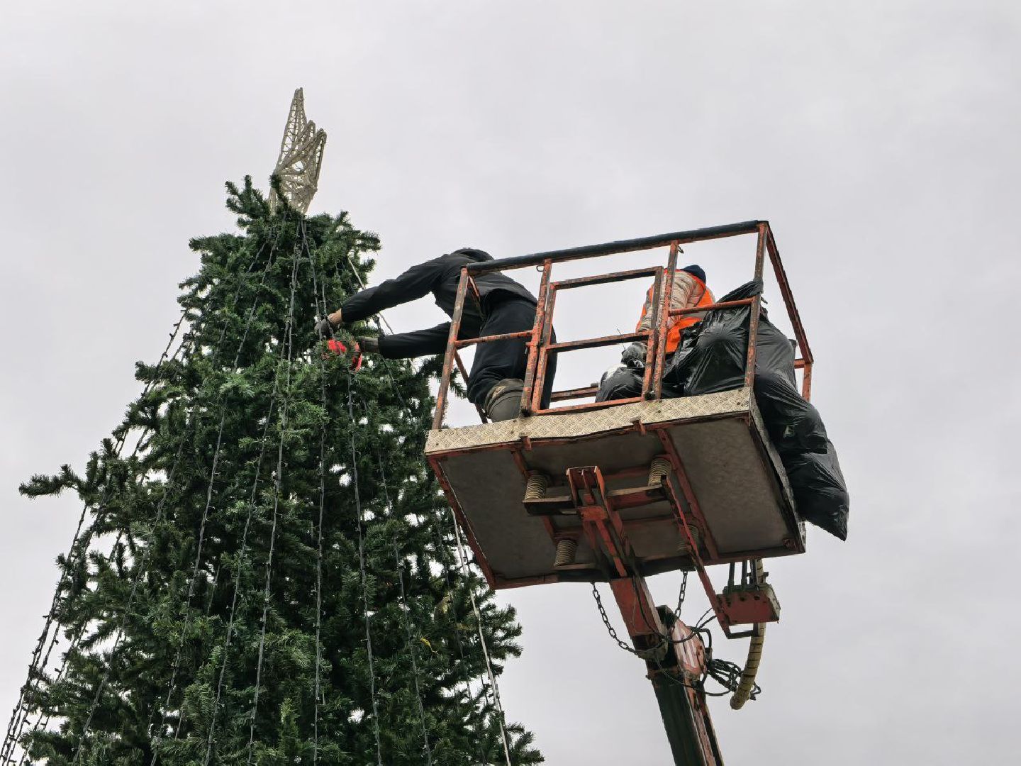 серебряные пруды, новый год 2026, елка, цдк,