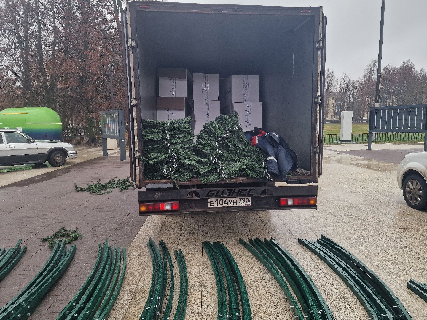 воскресенск,  зима в подмосковье, новогодние ели,